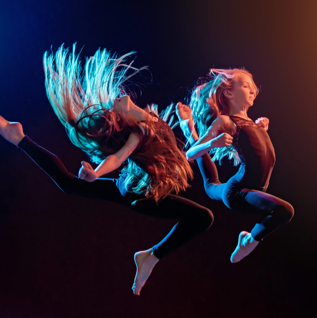 tańczące dziewczęta Show Dance