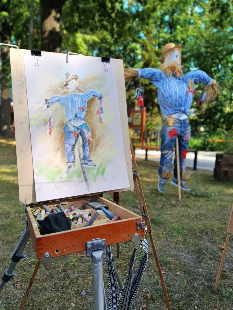 Zdjęcie z galerii „Pożegnanie Wakacji w Ogrodzie Sensorycznym MDK 2025”.