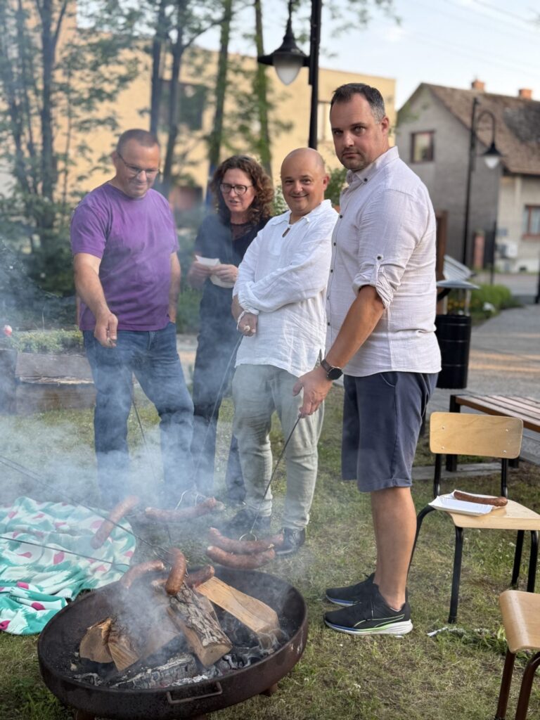 Zdjęcie z galerii „Sobótka w Ogródku”.