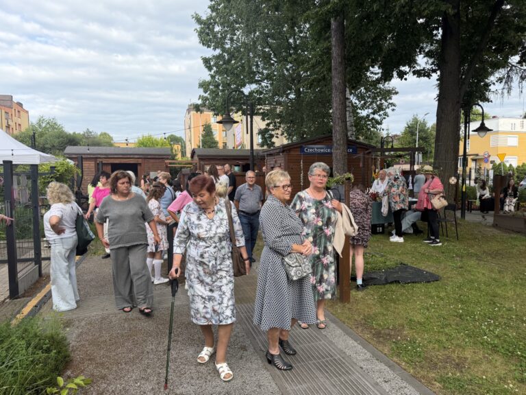 Zdjęcie z galerii „Sobótka w Ogródku”.