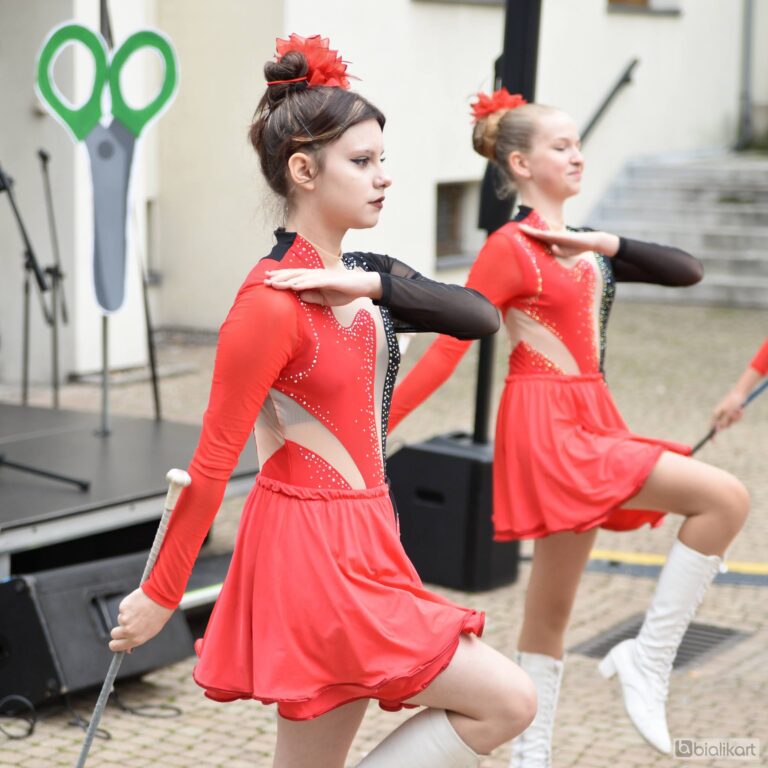 Zdjęcie z galerii „Święto dla dzieci nożyczki w ruchu 28.08.2023”.