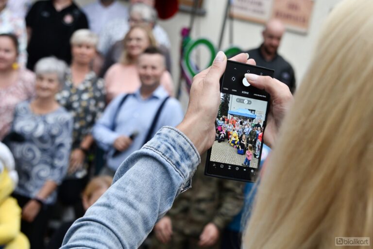 Zdjęcie z galerii „Święto dla dzieci nożyczki w ruchu 28.08.2023”.