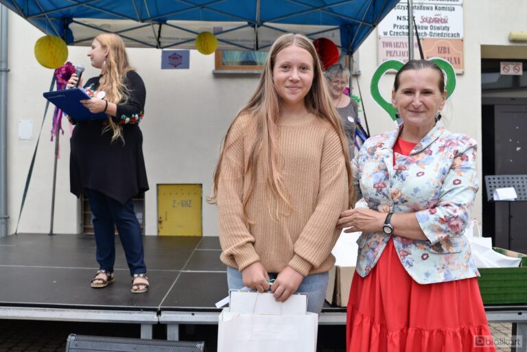Zdjęcie z galerii „Święto dla dzieci nożyczki w ruchu 28.08.2023”.