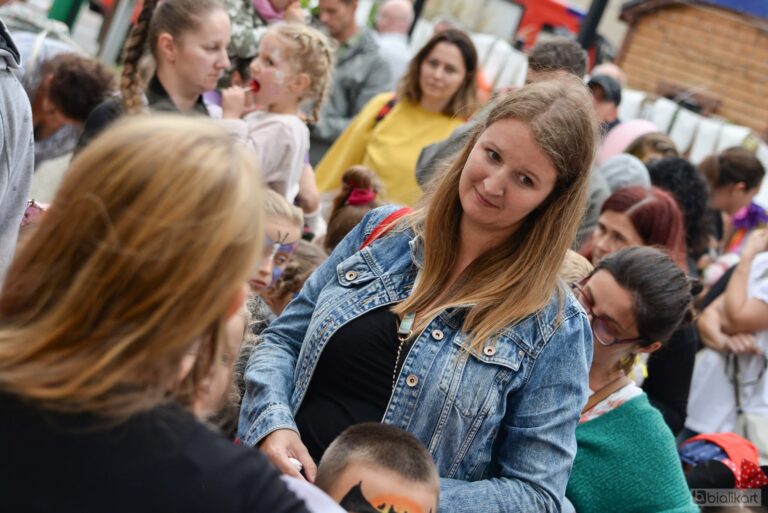 Zdjęcie z galerii „Święto dla dzieci nożyczki w ruchu 28.08.2023”.