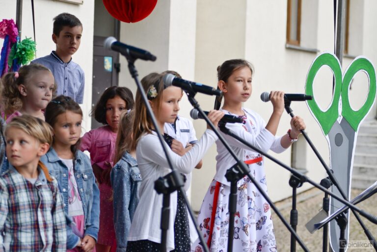 Zdjęcie z galerii „Święto dla dzieci nożyczki w ruchu 28.08.2023”.