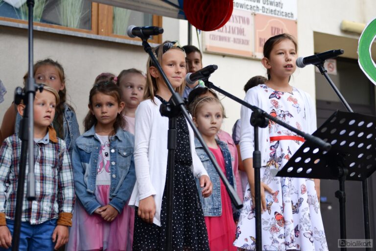 Zdjęcie z galerii „Święto dla dzieci nożyczki w ruchu 28.08.2023”.